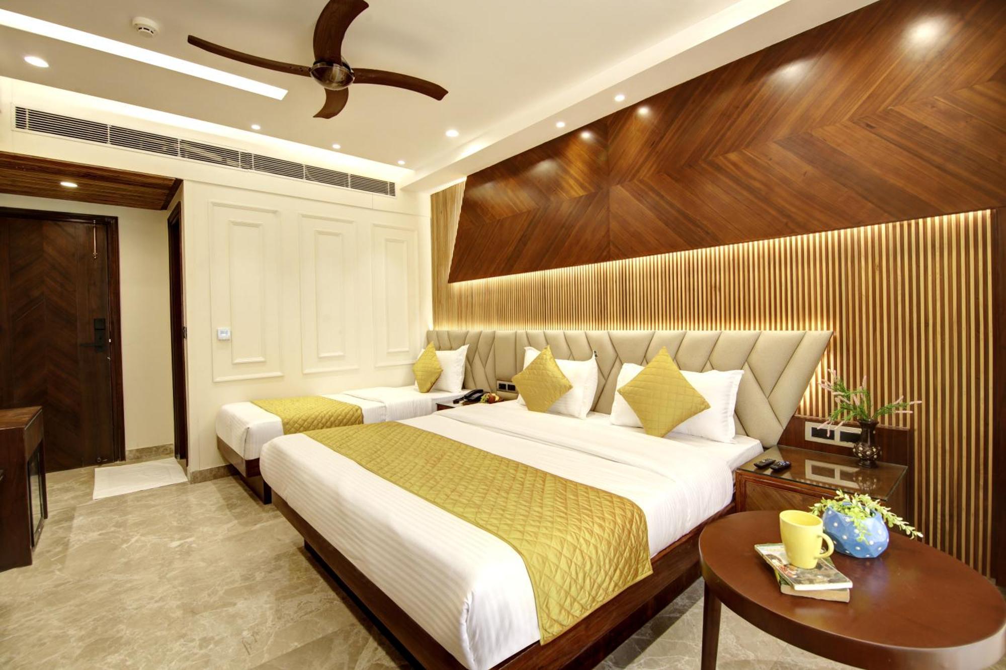 The Vanson Pride Delhi Yeni Delhi Dış mekan fotoğraf