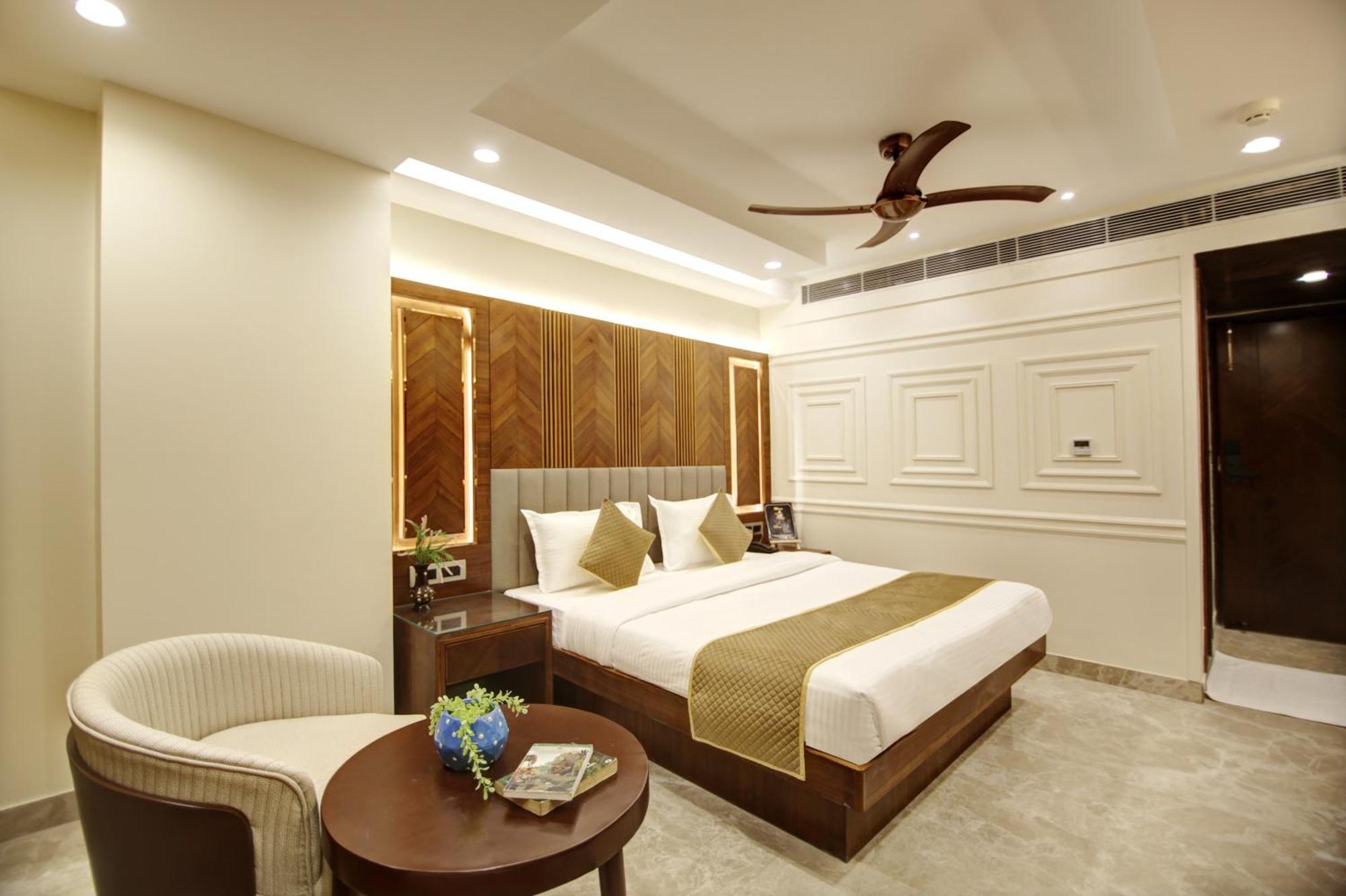 The Vanson Pride Delhi Yeni Delhi Dış mekan fotoğraf