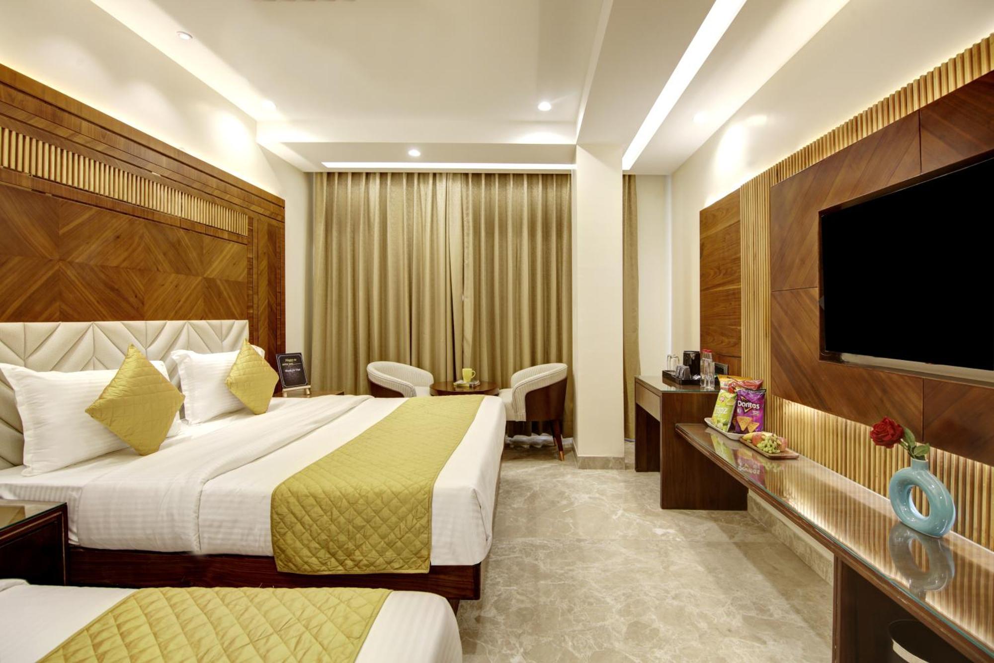 The Vanson Pride Delhi Yeni Delhi Dış mekan fotoğraf